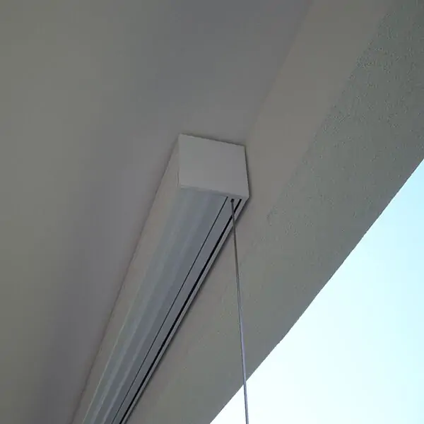 Касетна вертикальна маркіза AIRE RAY_6